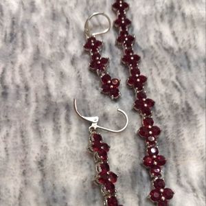 Red Flower Set, 7" Bracelet and Lever back Earrings